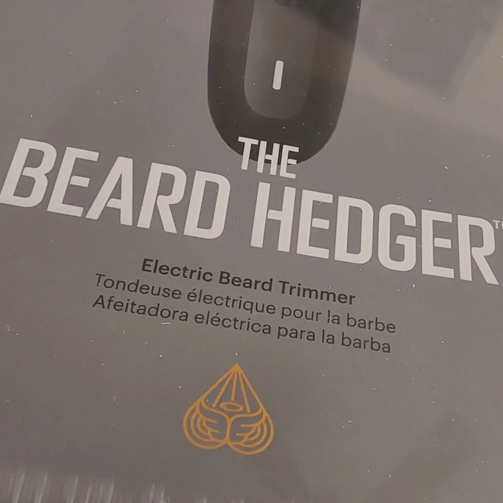 🌺 NIB Manscaped Beard Hedger